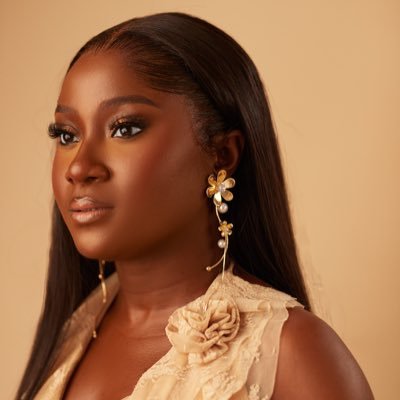 Palmer_bee_'s profile picture. (B.A)Believer✝️ ShortGirlsWorld ArtIsLife I Draw, Hairstylist.