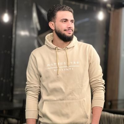 لا أمتلك الكثير من هذه الحياه ولكنني امتلك أمي ومن خلالها أري الحياة ربيعآ وحبا ❤🕊