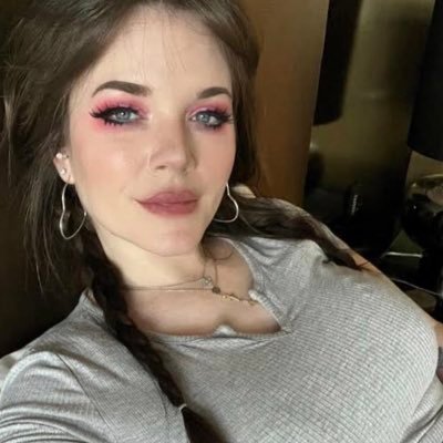 single no kids here for some sexy funs# Zangi 1099245362