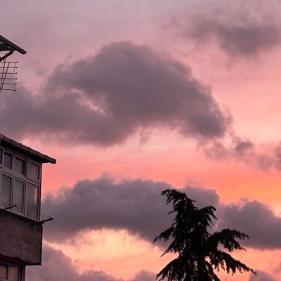 sincerelyerva's profile picture. @agdkadinfatih