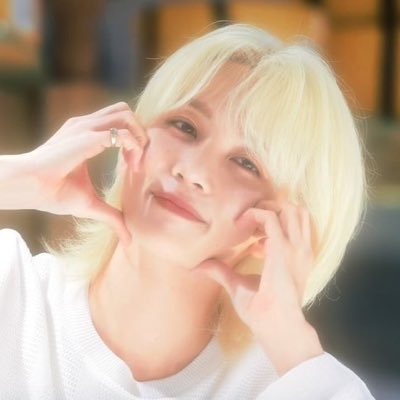 j1cons's profile picture. seventeen all the way