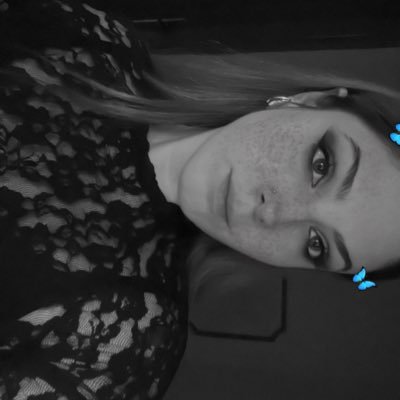 Una tipa normal que a menudo pierde sus cosas. | Clacota en Twitch |ʕ•́ᴥ•̀ʔっ Inst: @daniela_xprd🌸 🇮🇨