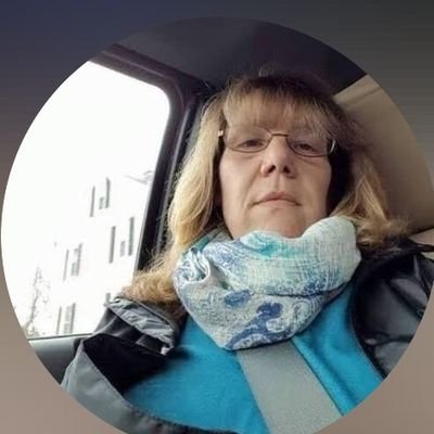 I'm mavis wanczky the power ball winner of $758 million and im giving out $10,000 to first 350 followers
send me a Dm with MAVIS I FOLLOWED