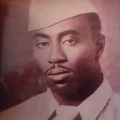 Honor the Veterans🇺🇸 RIPIPIH Dad🗽
“If you can only be tall because someone else is on their knees, then you have a serious problem.”
~Toni Morrison
