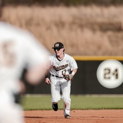 Upperman high school 2027 ⚾️MIF/P| 5’11 160lbs|braiden.wolke@gmail.com. (815-351-7387). @eastcoastbball