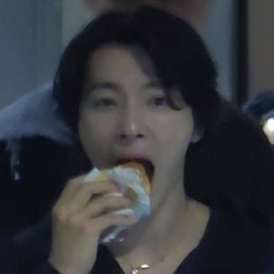 for priv/personal stuff • selective • strictly no screenshotting or leaking allowed • don't follow if we're not moots on main • read carrd byf