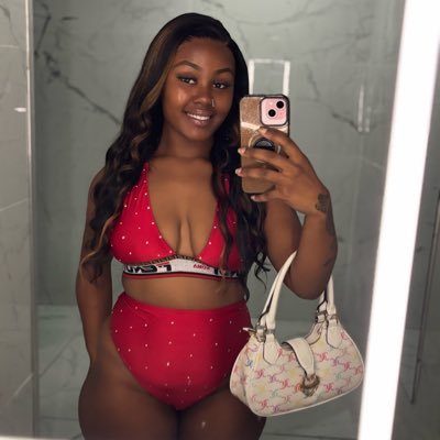 22•ContentCreator 💦 Model 🎥 don't dm me broke 🤑🫡 Let me fulfill your fantasy's 😵💫🤤 Fetishes & More