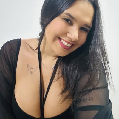 Helena 🌸❤️ 25 anos, professora, serviço social - uff 🌈