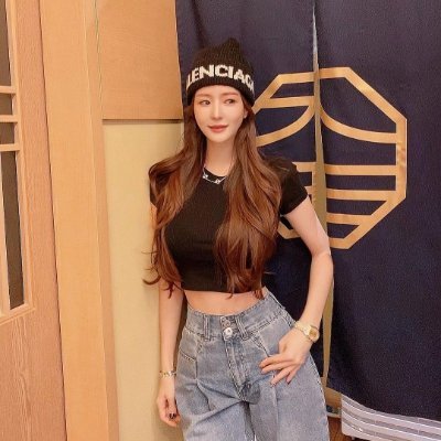 daoxk's profile picture. Queens create sunshine by myself ❤️👸 ☀️ ❤️