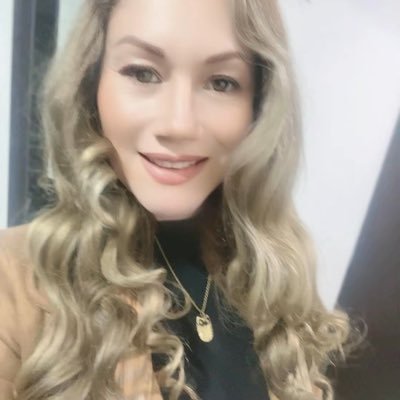 NardaCortesG's profile picture. Administradora de Empresas, Maestrante en Contratación Estatal y Coach certificada