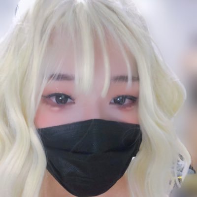 eoliette's profile picture. 会在这里发一些照片&视频（想看什么可以私信 或许会发？）想和可爱男孩子玩啊啊啊！！欢迎聊天互关