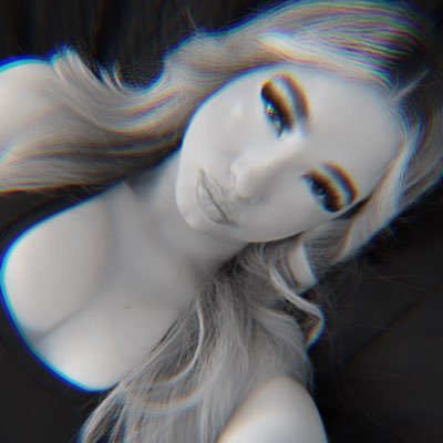 I make music 🎶 | Travel dancer | Latina | ⭐️⭐️⭐️⭐️ MY NSFW page ➡️ @Sirenteases
