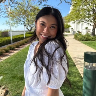 Happily Erin After 🪩🌟🌈 | Ugc Creator 📷 | Disney ✨ | Peds Nurse 💞