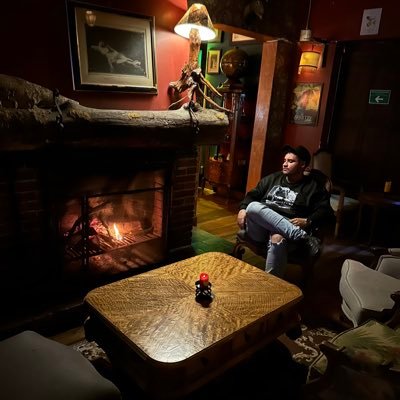 CriticalSapiens's profile picture. 