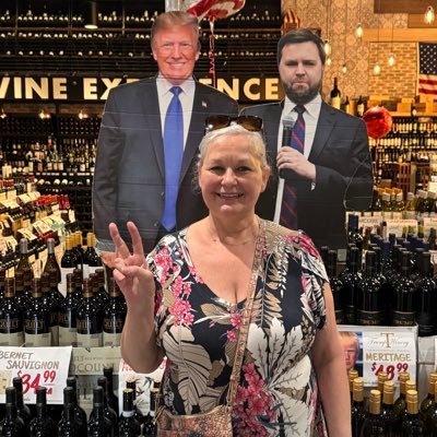 darcyb511's profile picture. 