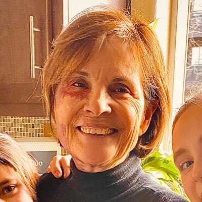 Beccapta's profile picture. 