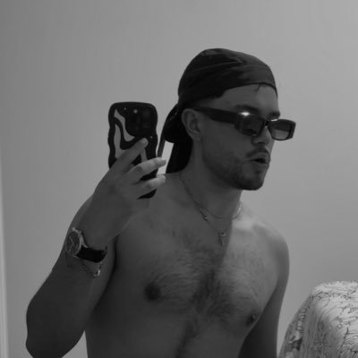 KevVar24's profile picture. Aries ♈️, futuro Botánico 🌱🍃