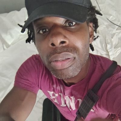 FUNBOTTOM84's profile picture. what's up I love DL bbc that party 🎉😅