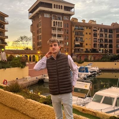 Periodista| 🎙️ en @radiocastellon y fútbol de cantera en @esportbase ✍️
|✉️xavi.jorquera23@gmail.com| 𝓟𝓮𝓻 𝓪𝓼𝓹𝓮𝓻𝓪 𝓪𝓭 𝓪𝓼𝓽𝓻𝓪 ✝️