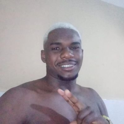 Levadaoda12's profile picture. Paz ✌️
Bianca 🥰