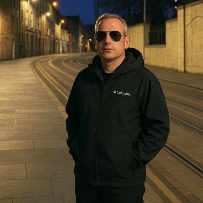 Geç farkettim taşın sert olduğunu/ Su, insanı boğar, ateş yakarmış.
