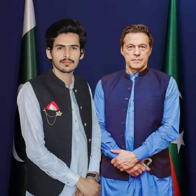 The only slogan of the youth is Imran Khan, our leader 🇧🇫🇧🇫🏏🏏🔥🌠