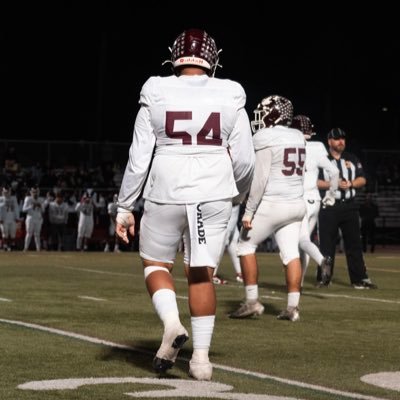Neysen Seu⭐️// 6’3 285// Class of ‘27// 3.6 GPA// Paramount High School // Contact Info: seuneysen@gmail.com//All Glory To The Man Above🙏🏾