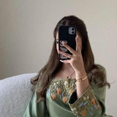 RywwfW35757's profile picture. 