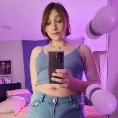 I’m trans girl available for meetup and fun 🤩 can I be your trans wife 🥰🏳️⚧️