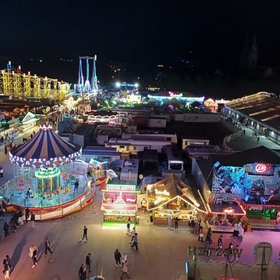 ZbunjenLud23's profile picture. 