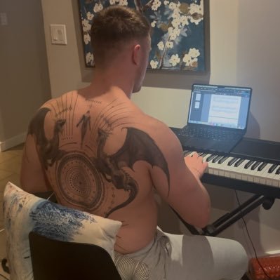 Midogsmissions's profile picture. High ticket sales 🐕 Watch the journey, love the cash. $2.8 million CC