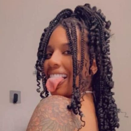 Follow 👉🔥🔥 @ 🔥🔥👈if you love to submit to her Perfect body and go check her page to see all her content and Submit to her slut. Do it now!