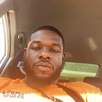 25✌🏾🖐🏾 IG: @dameechy_ 😎 The Affordable Mechanic 👨🏾🔧