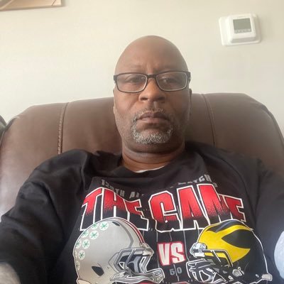Husband,Father Grandfather,Walmart Private Fleet Driver. National Champion! The Ohio State Fan!!!
