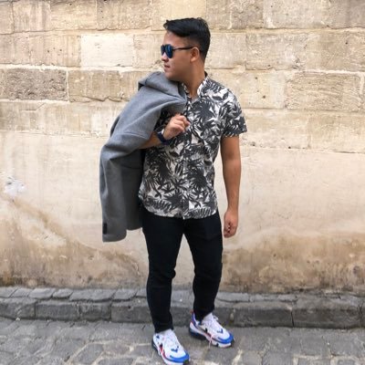 Aizad_2472's profile picture. 