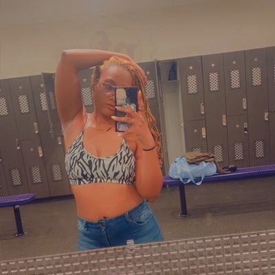 Hey im Bunnie. I like being a brat, getting gifts and long fucks in the park 🤪
💛Minors DNI! 🤢 21+💛 NO MEET UPS
*OF is gone but still selling vids 👀*