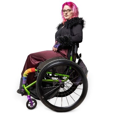 robin eames (very tired) ♿️🏳️🌈 Profile