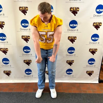 CO 2028 Concordia Chicago Commit / 5-11 / 225 / d-line / lb / 19yo / 4 years eligibility / 989-573-2203