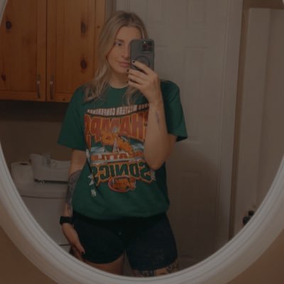 ChristianG3107's profile picture. milf wanna be