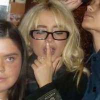 roxanne (@cigarrism) 's Twitter Profile Photo roxanne (@cigarrism) 's Twitter Profile Photo