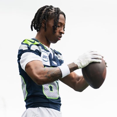 hawkfan717's profile picture. 