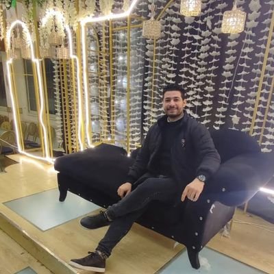 تعلمت منه الكثير فقدت قدوتي في الكفاح والعمل . رحم الله والدي وغفر له واسكنه فسيح جناته