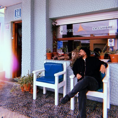 pocoserioh's profile picture. Como quien hace un mandado