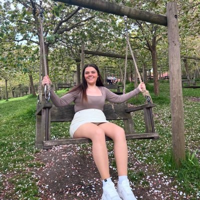 ✿ British ✿ Hello Poppet, I'm Shannon. 🥰 Please click the below linktree to access my socials 🤍