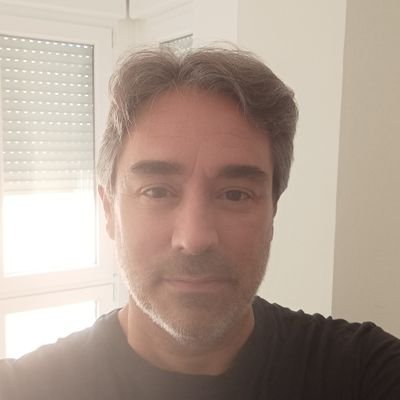 Papá y hermano mayor. Pareja de @sandy_osaposa. Escribí #CronicasDelFaunaverso. Creador de la #Matipedia y tertuliano en la @salvaje_tierra o la #PatrullaFriki