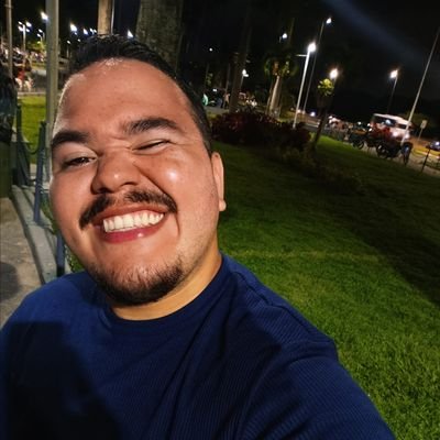 La elocuencia de ser feliz es una elección, soñador y algo caliente jajajaja.
