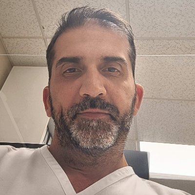 dbalgr's profile picture. Διαβαζω τα manual | Έχω ακόμα φοιτητικό πακέτο | Ξεναγός μου στον καμπο η @Juanita_Loca_Jo