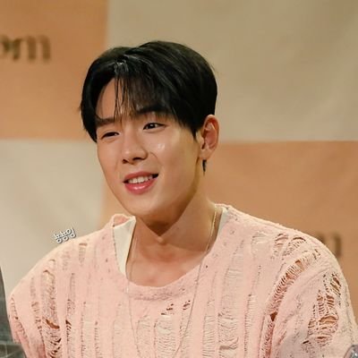 셔누가 웃으면 나도 좋아👌
앞으로 널 웃게하는 일이면 다할께...♡
8기/몬베베/노포기행단/미친션프/사랑한다몬스타♡
☆🐻🐶🐹🐢🐯🐈⬛☆