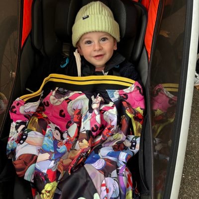 Proud dad, 3rd Strike player from Zürich, Switzerland, trying to grow the 3rd Strike scene in Switzerland! @hardreadch for details on weeklies!