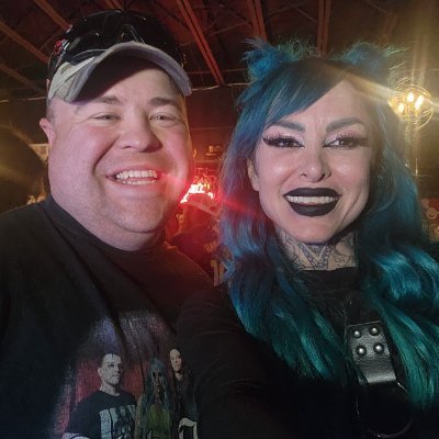 I'm a senior software developer, astronomy geek, gamer and metalhead among other things. I mainly tweet & retweet things related to those subjects.